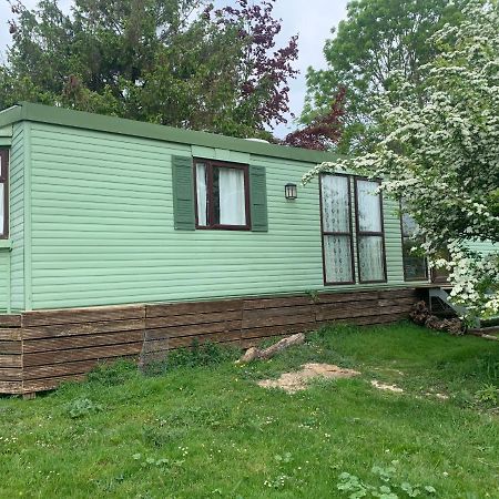 Private Countryside Holiday Cabin 10 Mins From Brighton Екстер'єр фото
