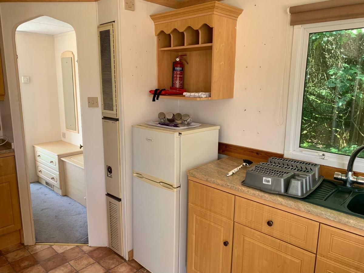 Private Countryside Holiday Cabin 10 Mins From Brighton Екстер'єр фото